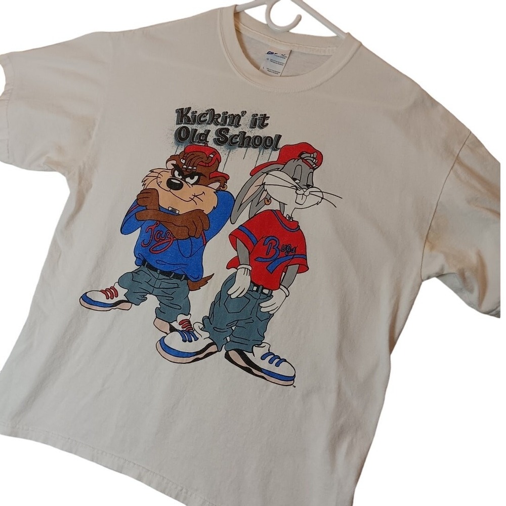 Gildan Ultra Cotton Vintage Tee L White Looney Tunes Tasman & Bugs Old School